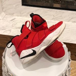 Nike Lebron Soldier XI (11) youth basketball shoe